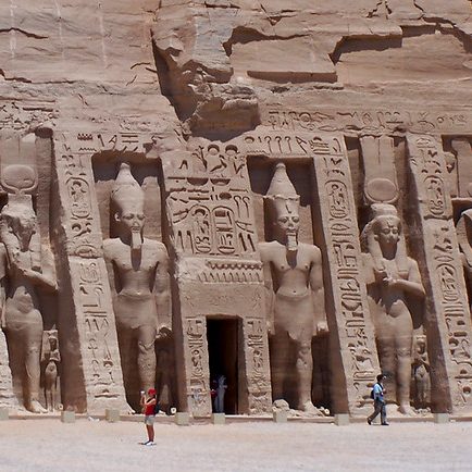 Temple de Nefertari, Abu Simbel