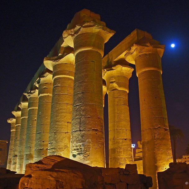 "Luxor Temple - Thanks for 1,400+ views and 750+ comments" by Renate Dodell is licensed under CC BY-ND 2.0