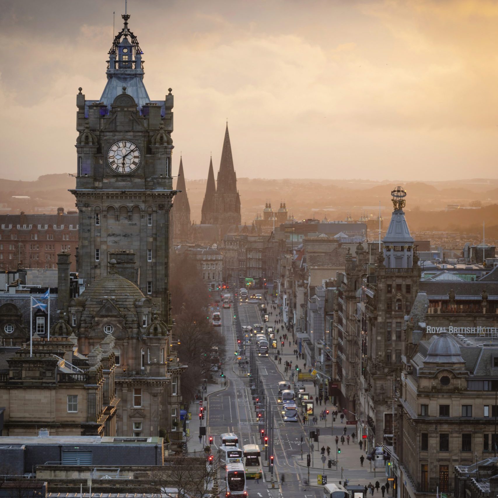 336555 The Balmoral Clocktower And Princes Street Viewed From Calton Hill